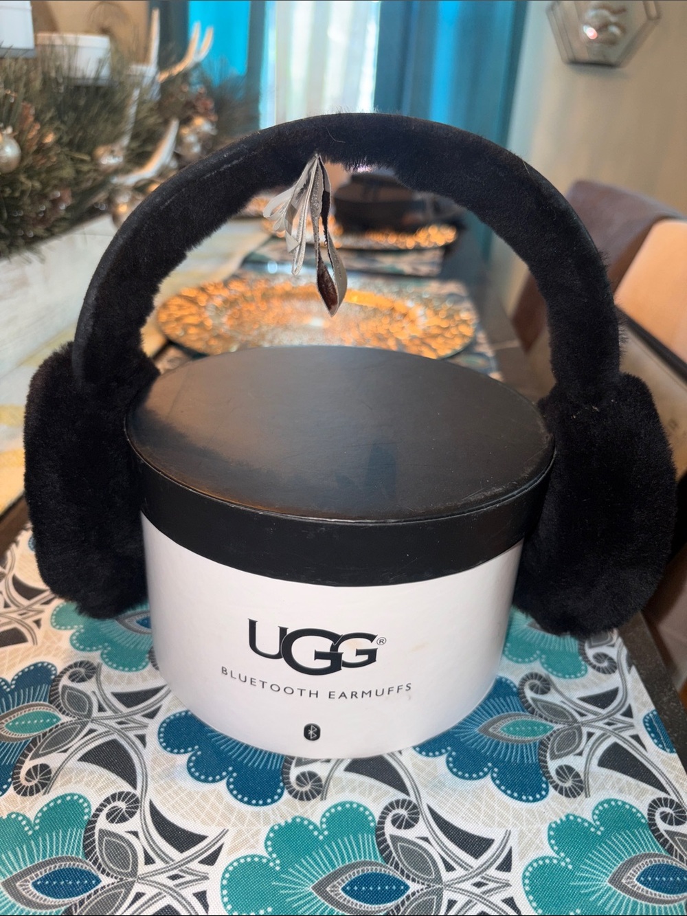 UGG Black Bluetooth On-Ear Earmuffs with Plush Cushioning